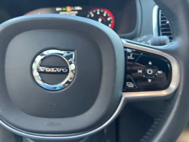2018 Volvo XC90 T6 AWD Momentum - Photo 29