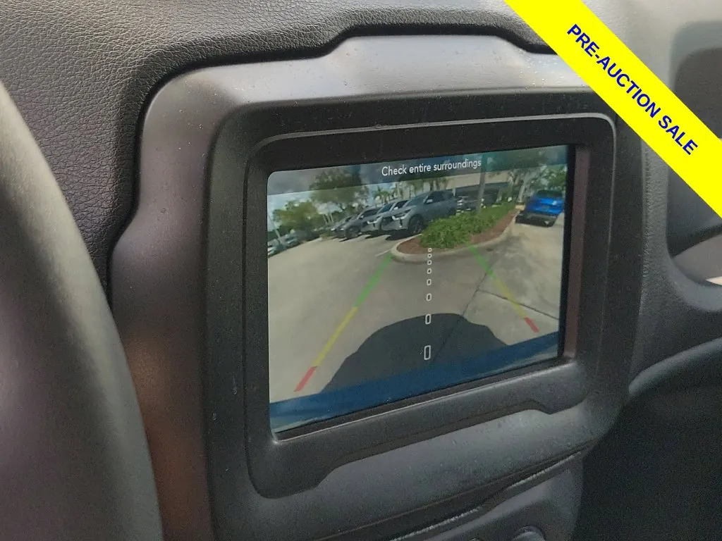 2020 Jeep Renegade Latitude FWD - Photo 28