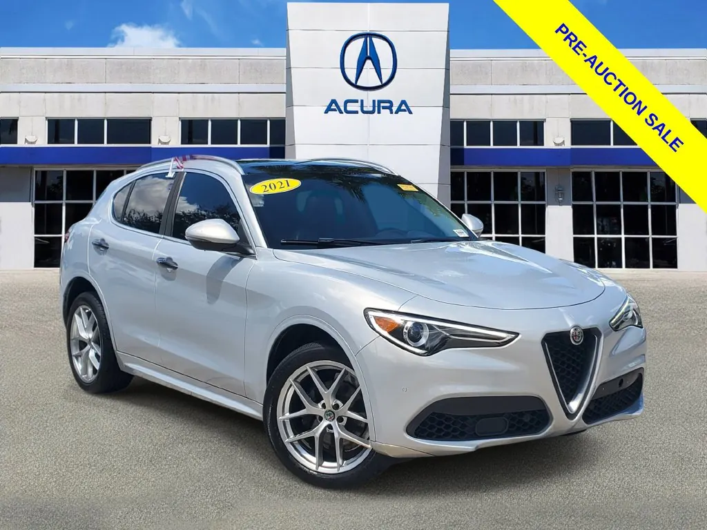 2021 Alfa Romeo Stelvio Ti AWD - Photo 1