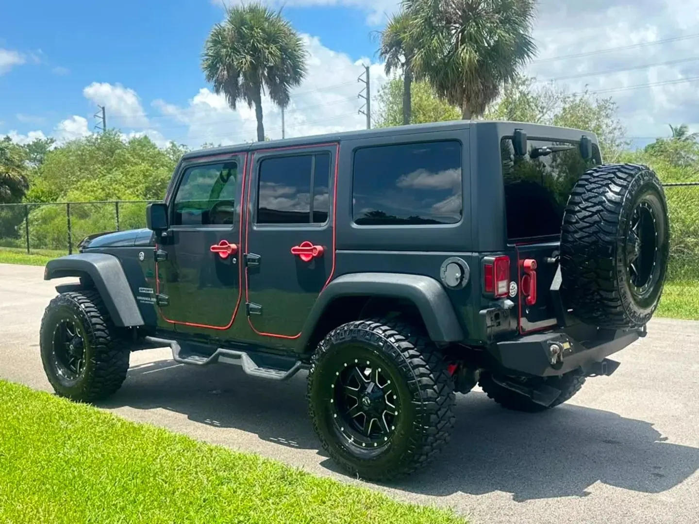 2017 Jeep Wrangler Sport S - Photo 6
