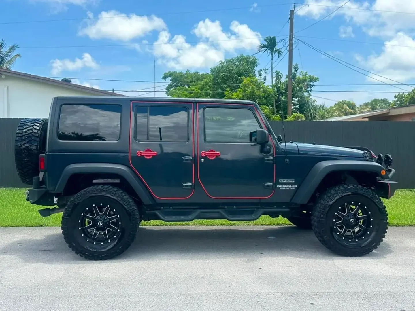 2017 Jeep Wrangler Sport S - Photo 3