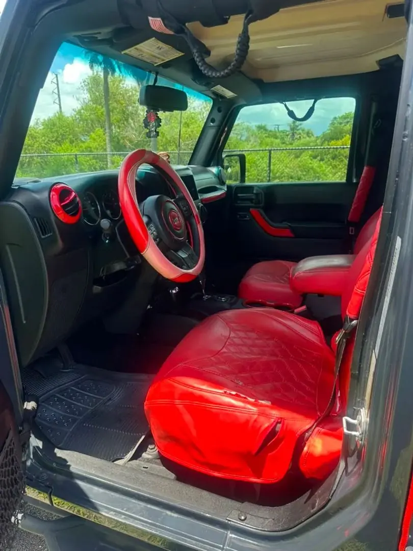 2017 Jeep Wrangler Sport S - Photo 9