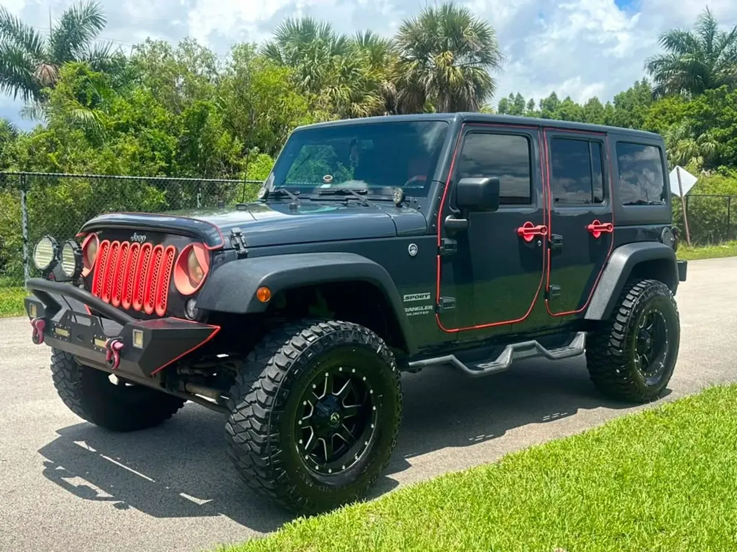 2017 Jeep Wrangler Sport S - Photo 8