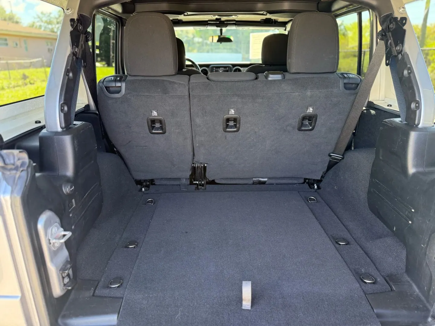 2020 Jeep Wrangler Sport S - Photo 10