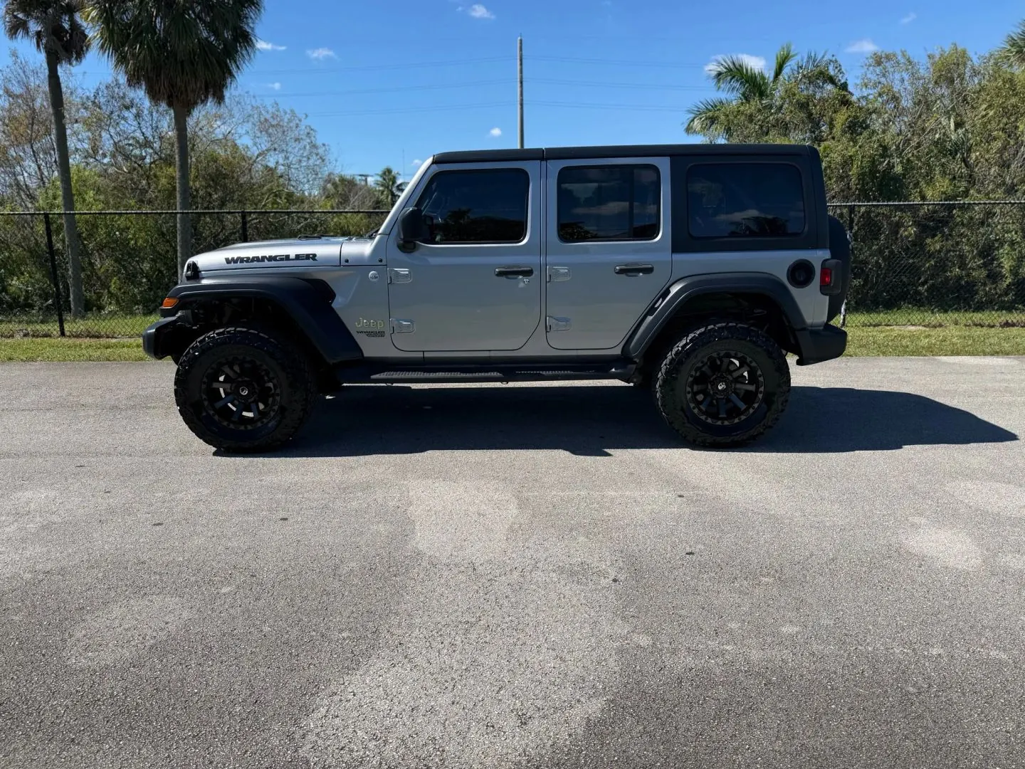 2020 Jeep Wrangler Sport S - Photo 3