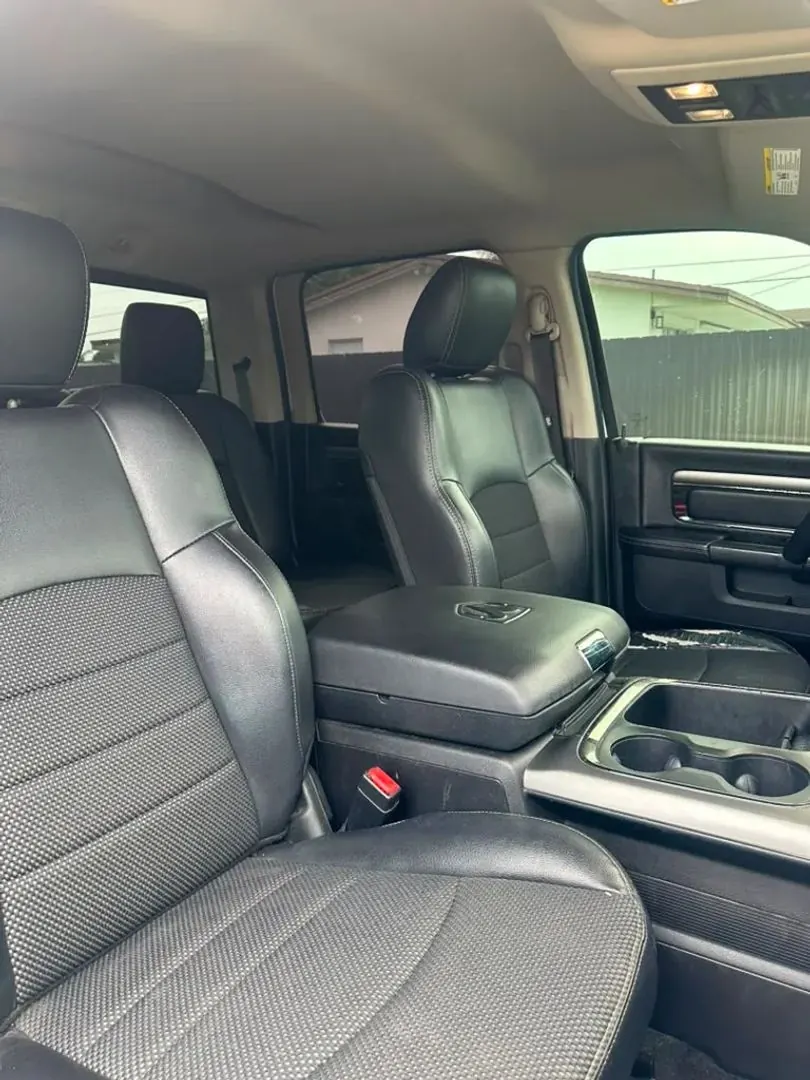 2018 RAM 1500 Sport 4WD Crew Cab 5'7 - Photo 16