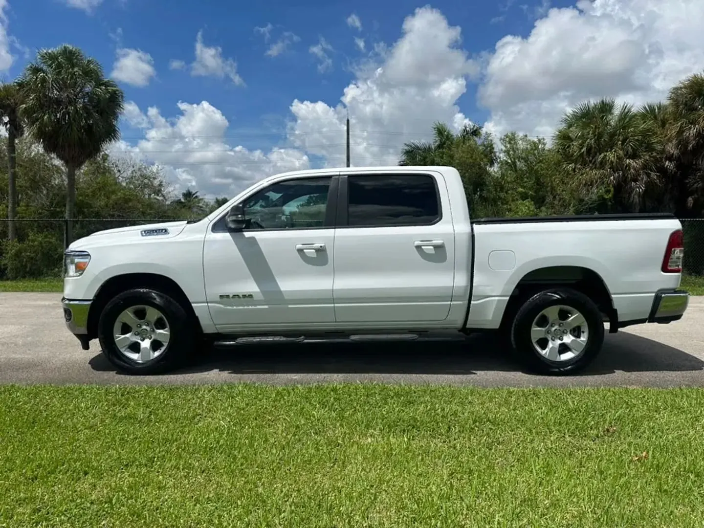 2021 RAM 1500 Big Horn/Lone Star 4WD Crew Cab 5'7 - Photo 7