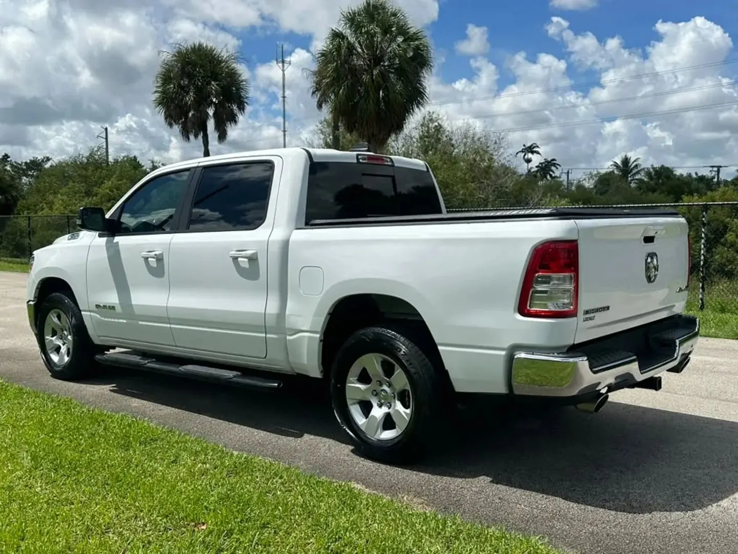 2021 RAM 1500 Big Horn/Lone Star 4WD Crew Cab 5'7 - Photo 6
