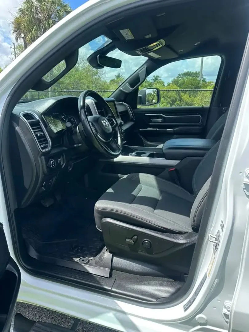2021 RAM 1500 Big Horn/Lone Star 4WD Crew Cab 5'7 - Photo 9
