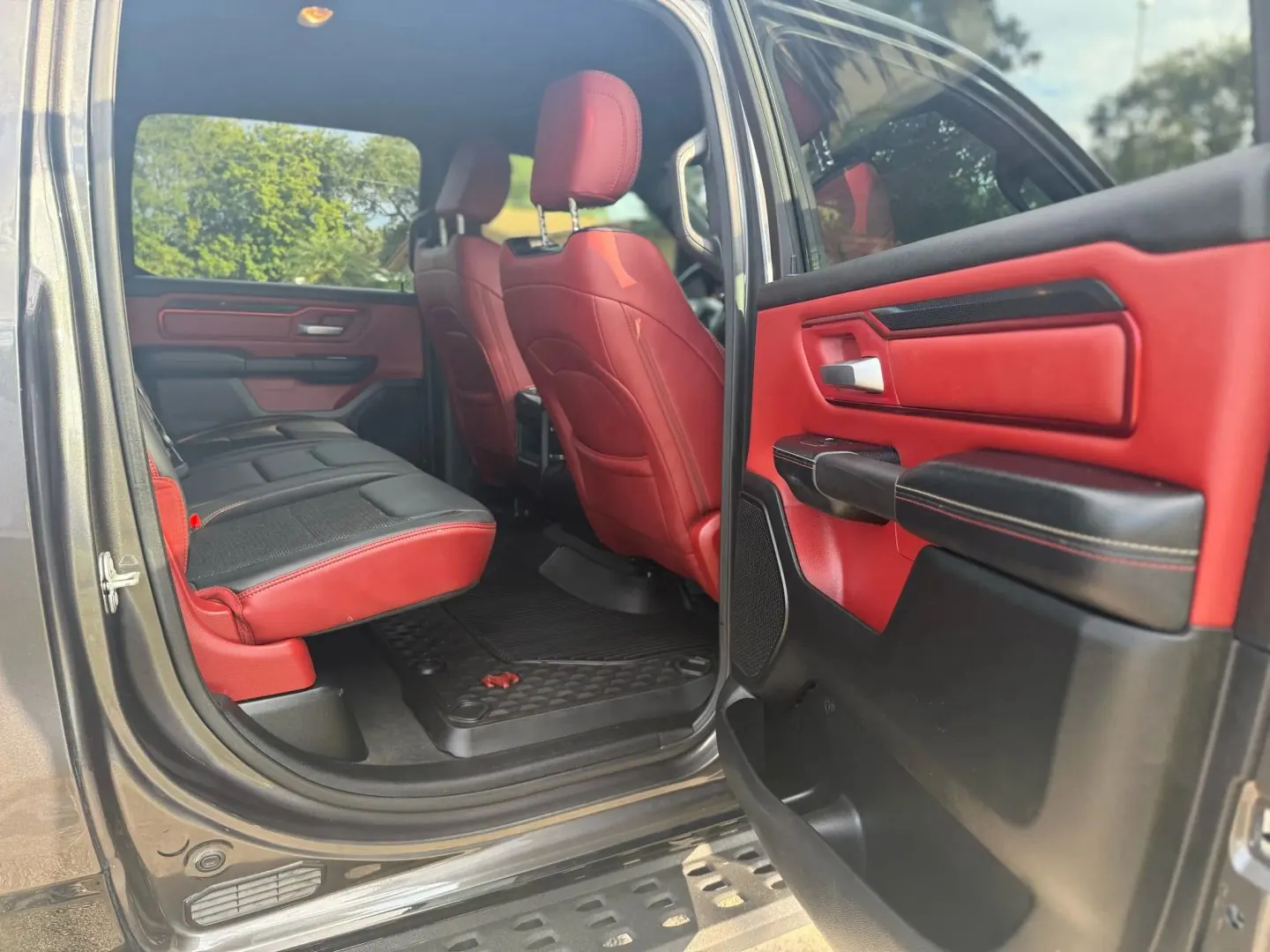 2020 RAM 1500 Rebel 4WD Crew Cab 5'7 - Photo 11