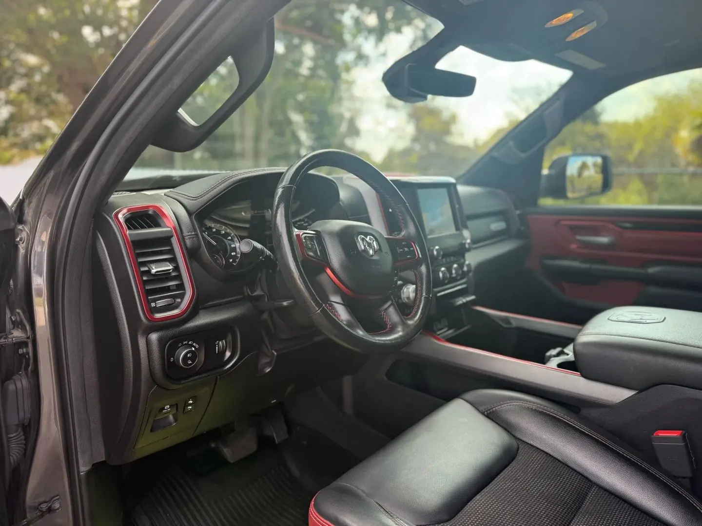 2020 RAM 1500 Rebel 4WD Crew Cab 5'7 - Photo 14
