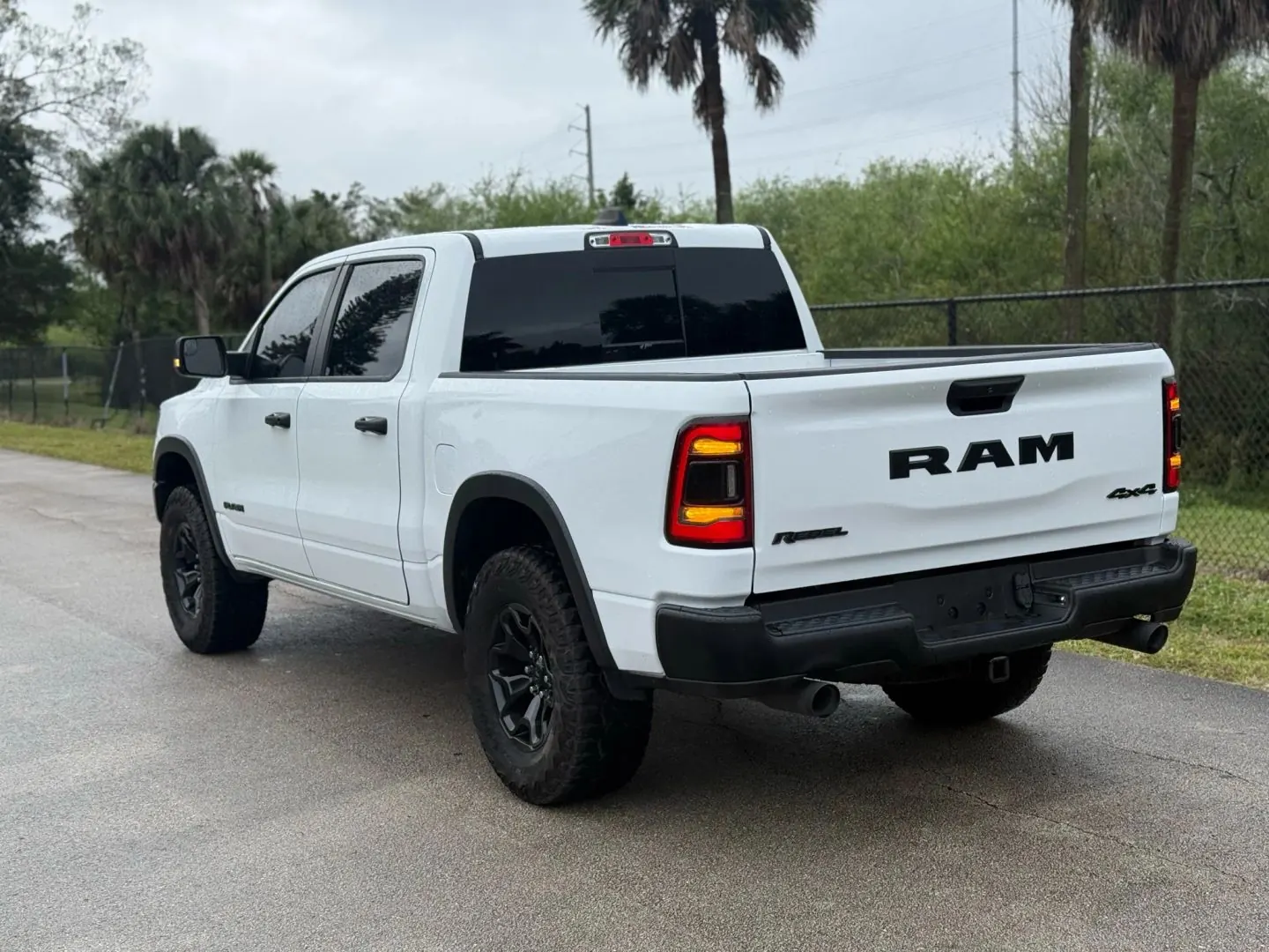 2022 RAM 1500 Rebel 4WD Crew Cab 5'7 - Photo 8