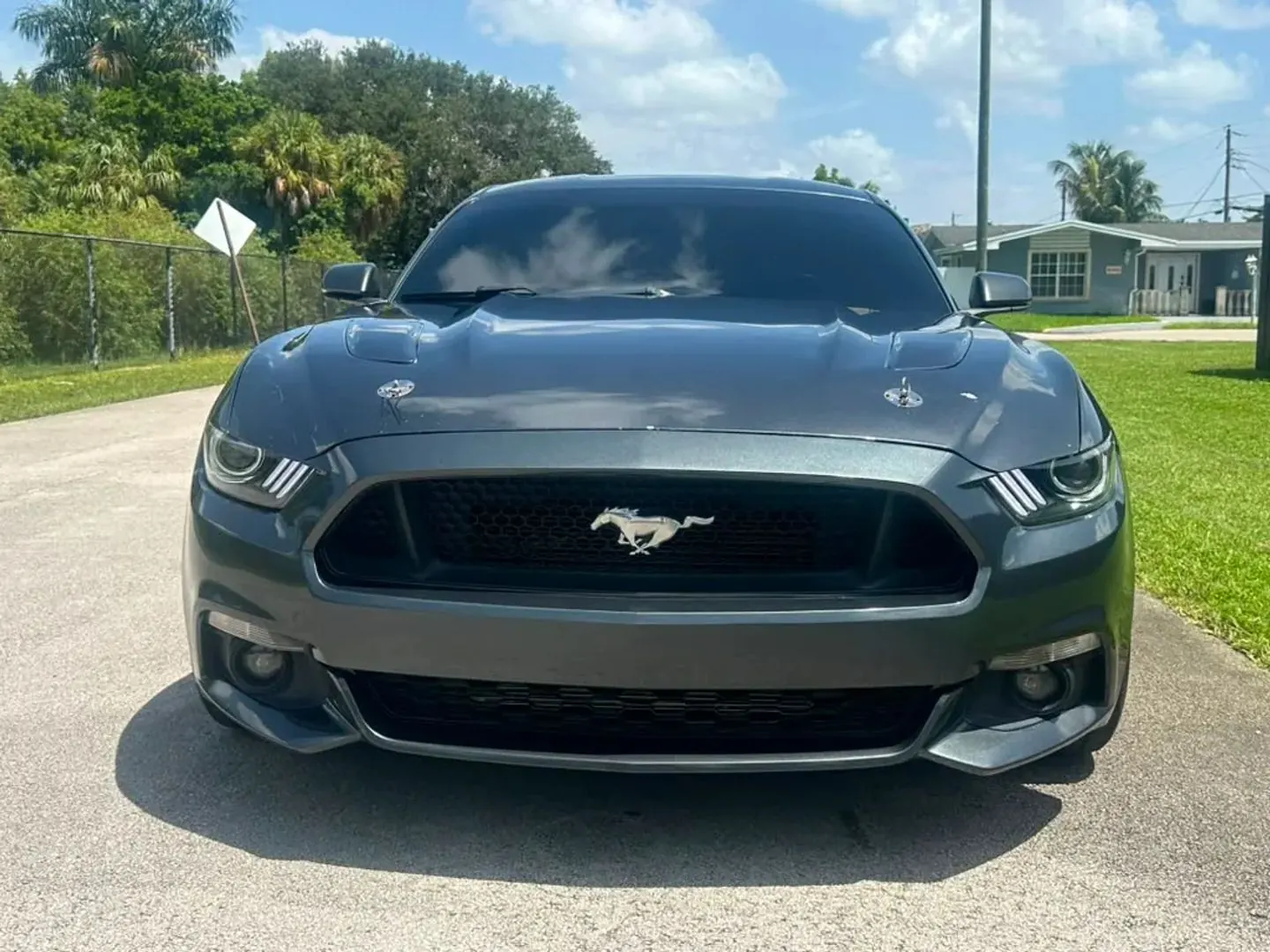 2015 Ford Mustang Premium Coupe GT - Photo 2