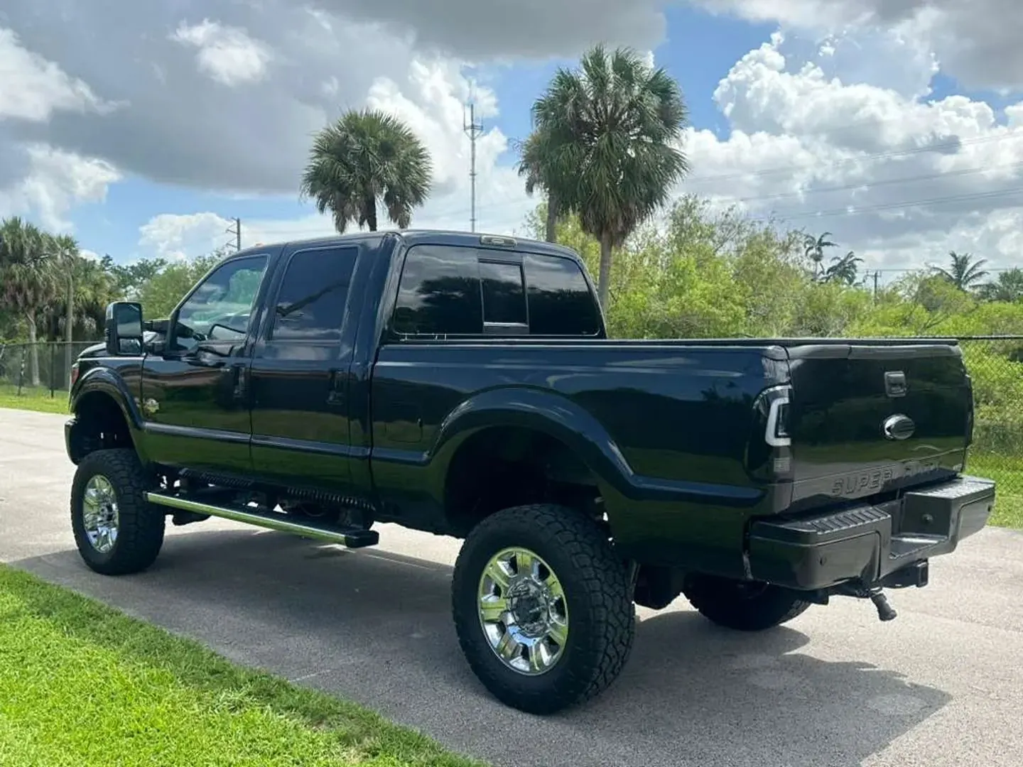 2016 Ford F-250 Lariat 4WD Crew Cab 6-3/4' Box - Photo 6