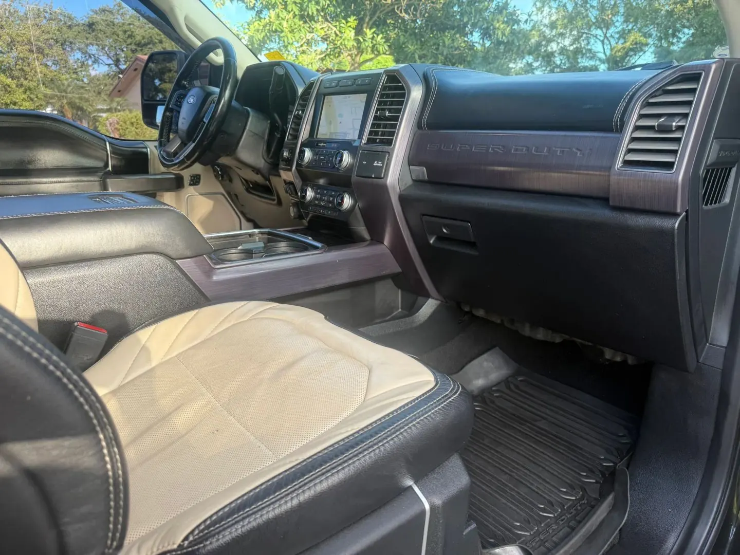 2020 Ford F-250 Limited 4WD CrewCab 6-3/4' Box - Photo 9