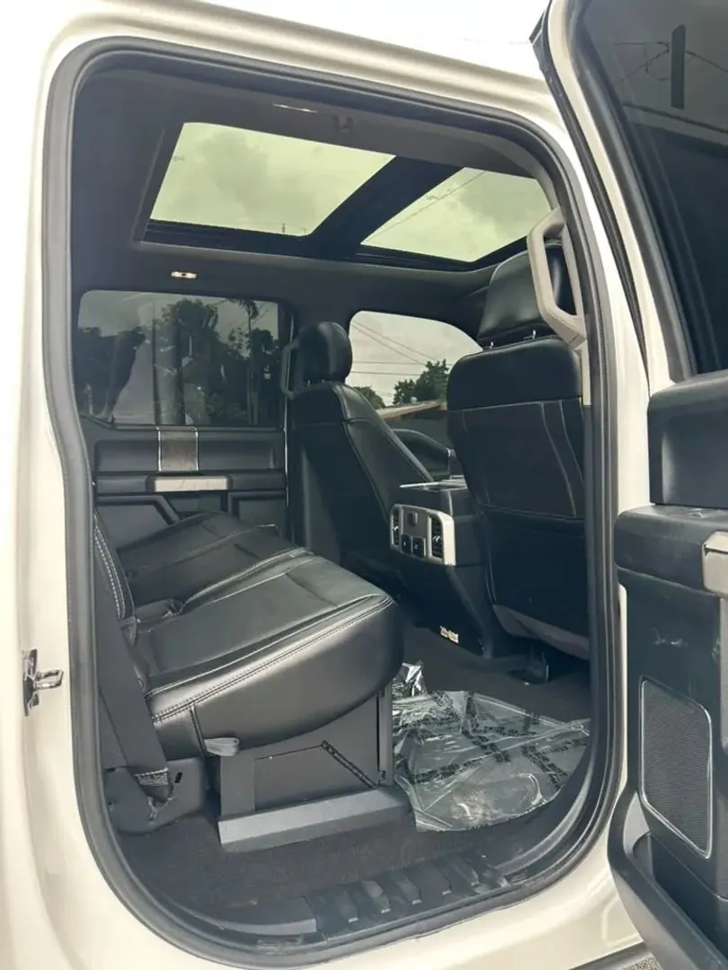 2019 Ford F-250 Lariat 4WD Crew Cab 6-3/4' Box - Photo 11