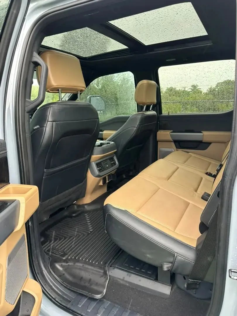2024 Ford F-450 Lariat 4WD Crew Cab DRW 8' Box - Photo 13