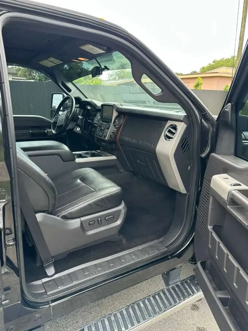 2015 Ford F-450 Lariat 4WD Crew Cab DRW 172 in - Photo 12