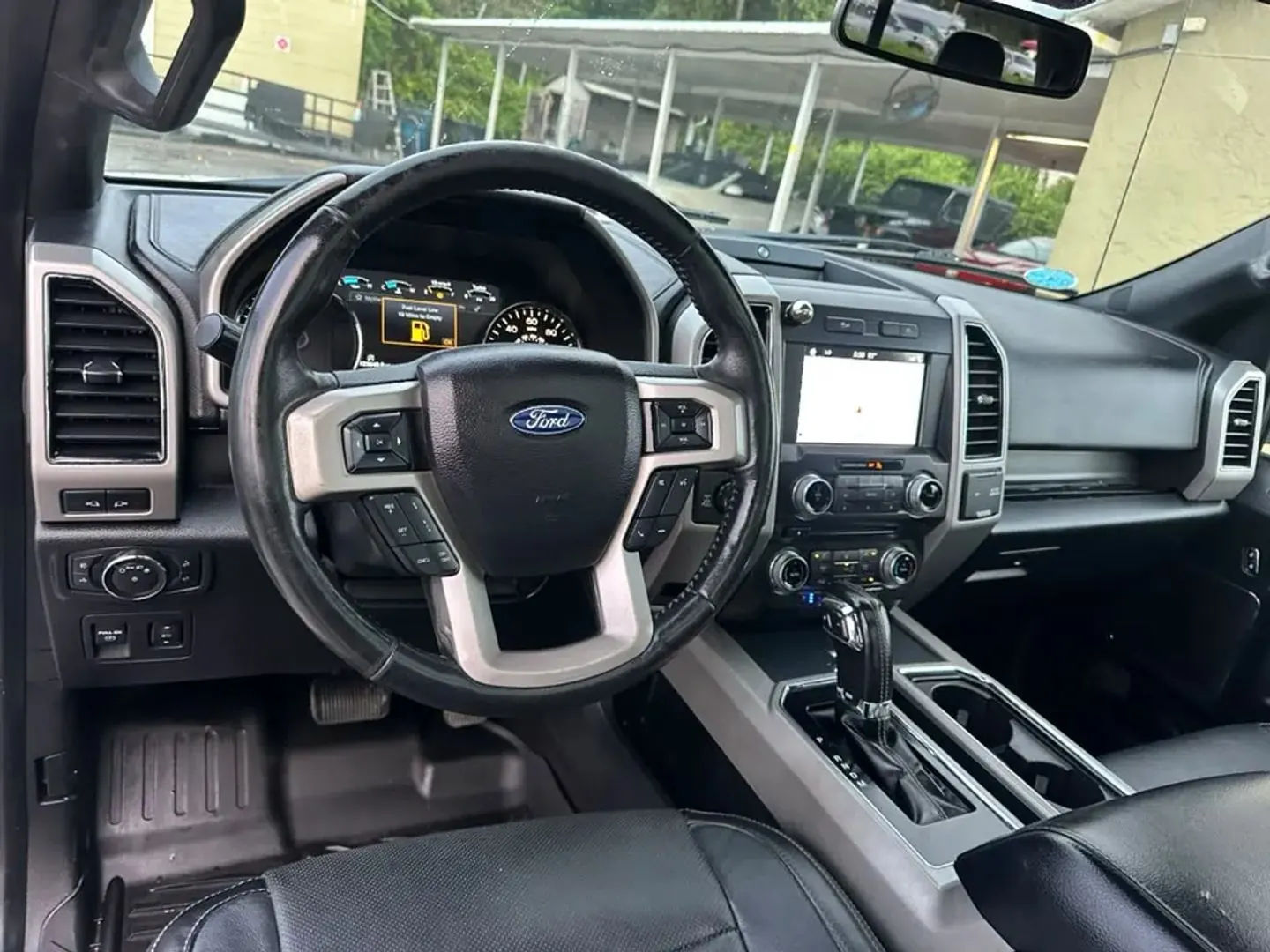 2018 Ford F-150 Lariat 4WD SuperCrew 5-1/2' Box - Photo 10