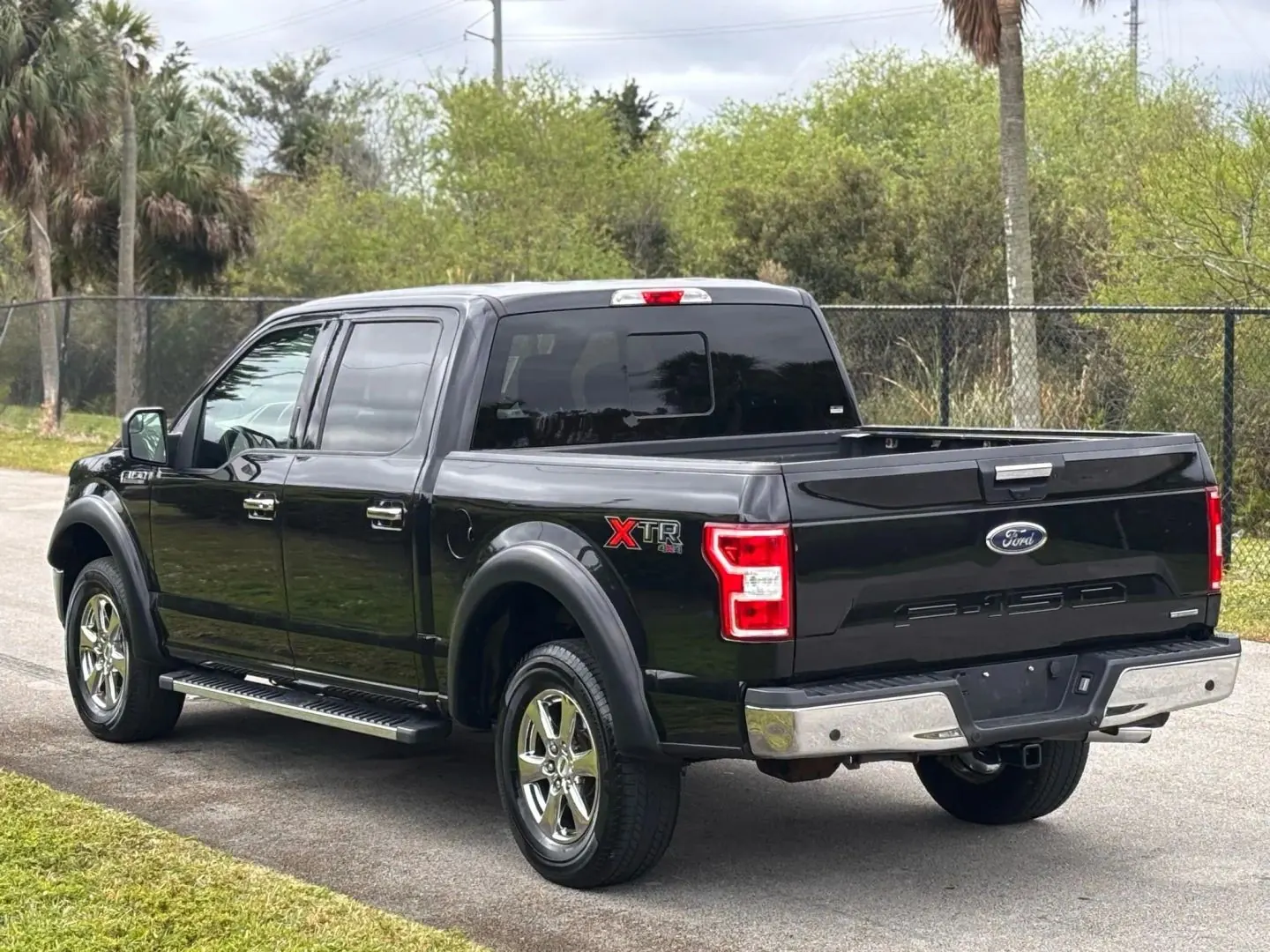 2020 Ford F-150 XLT 4WD SuperCrew 5-1/2' Box - Photo 8