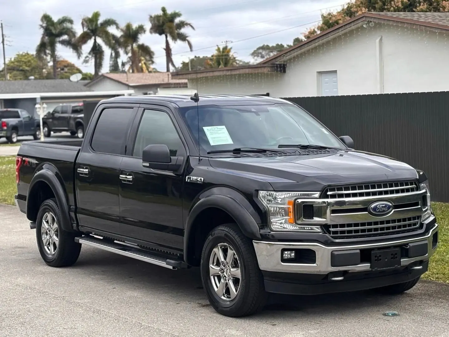 2020 Ford F-150 XLT 4WD SuperCrew 5-1/2' Box - Photo 2