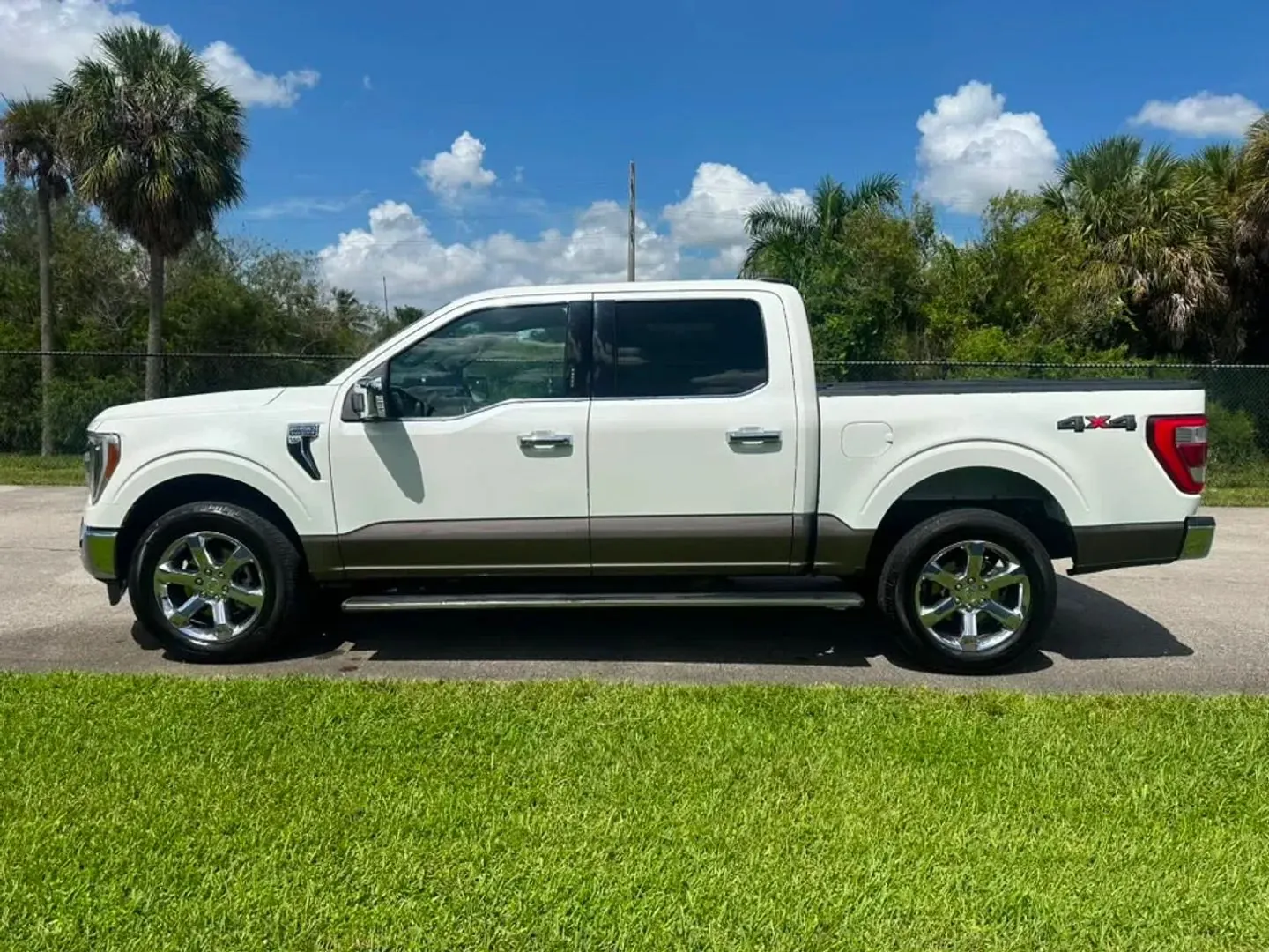 2022 Ford F-150 King Ranch 4WD SuperCrew 5-1/2' Box - Photo 7