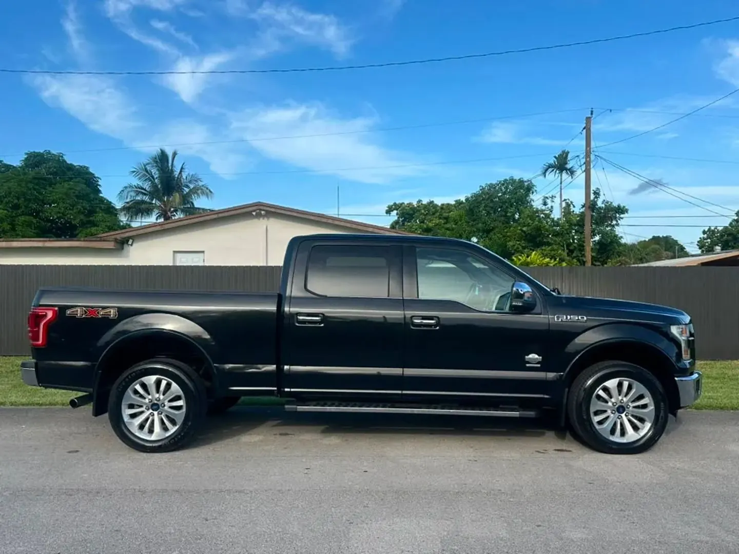 2015 Ford F-150 King Ranch 4WD SuperCrew 157 in - Photo 3