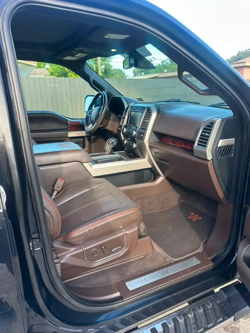2015 Ford F-150 King Ranch 4WD SuperCrew 157 in - Photo 12
