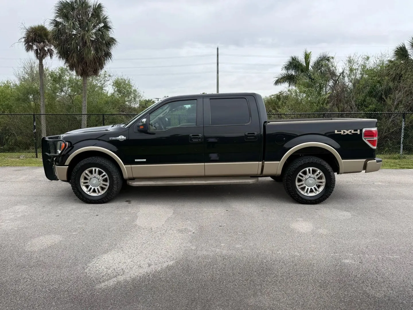 2012 Ford F-150 King Ranch 4WD SuperCrew 145 in - Photo 4