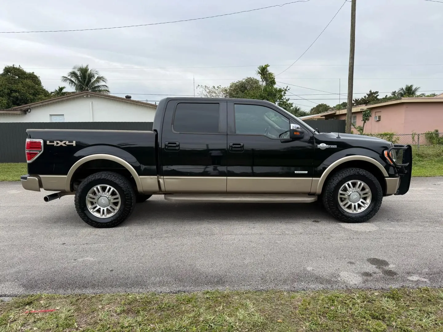 2012 Ford F-150 King Ranch 4WD SuperCrew 145 in - Photo 8