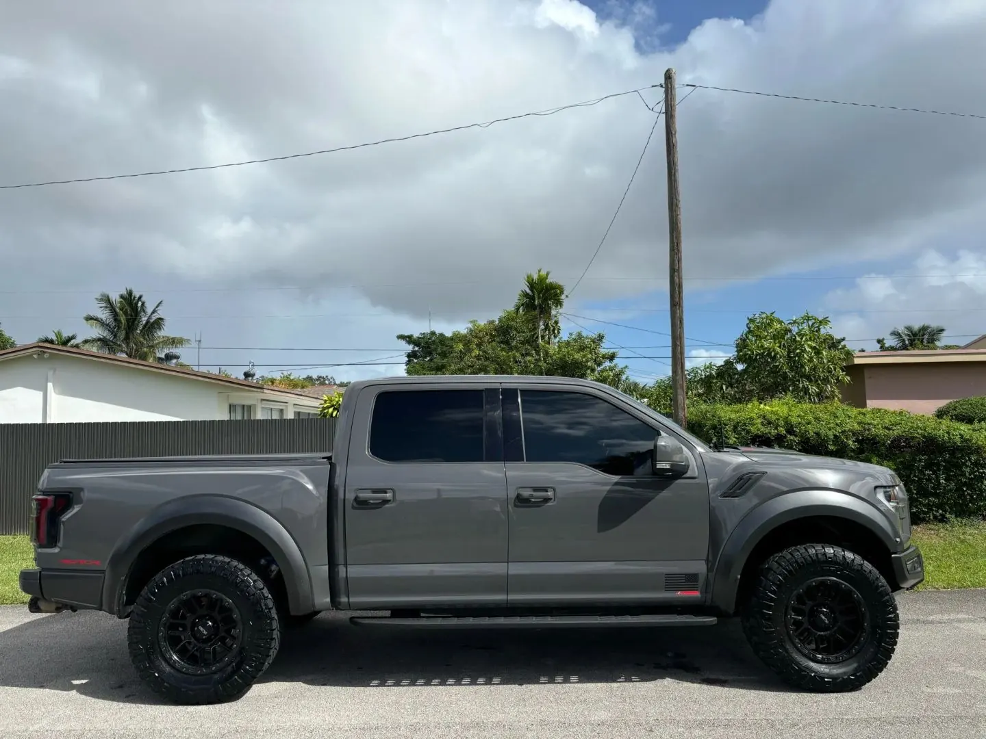 2018 Ford F-150 Raptor 4WD SuperCrew 5-1/2' Box - Photo 3