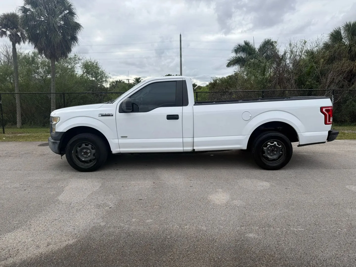 2016 Ford F-150 XL Regular Cab 6-1/2' Box - Photo 3