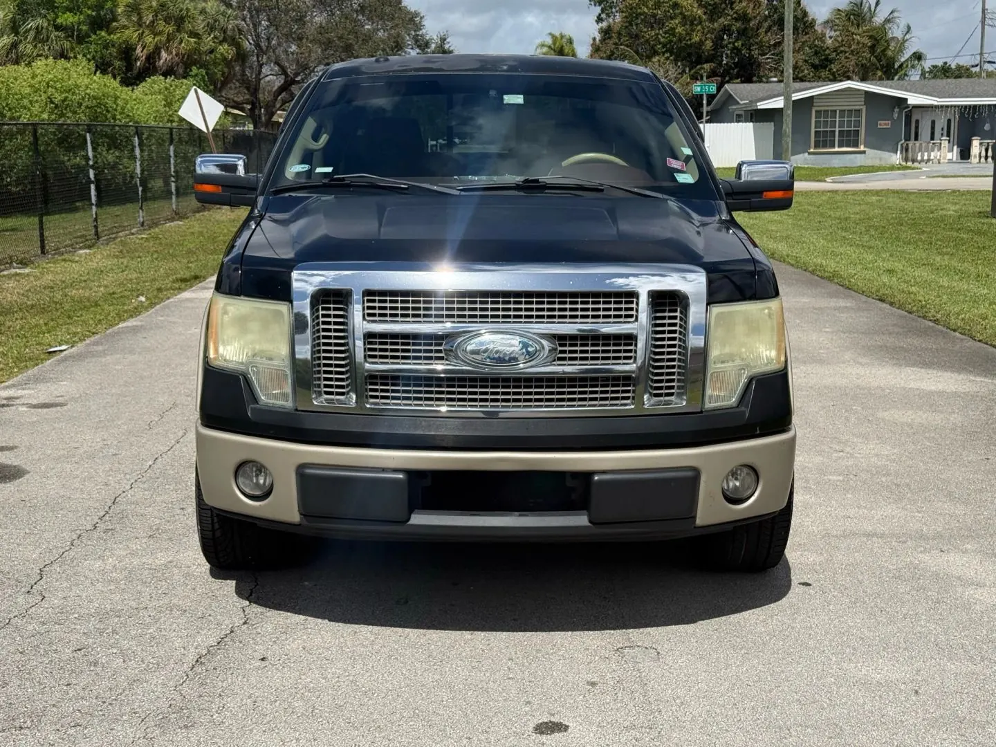 2009 Ford F-150 King Ranch SuperCrew 145 in - Photo 2