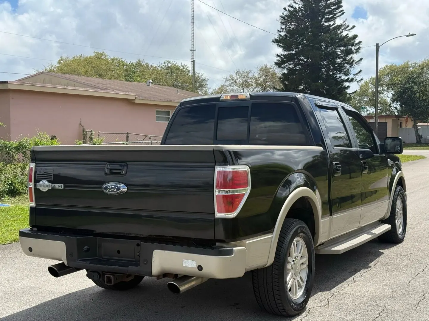 2009 Ford F-150 King Ranch SuperCrew 145 in - Photo 3