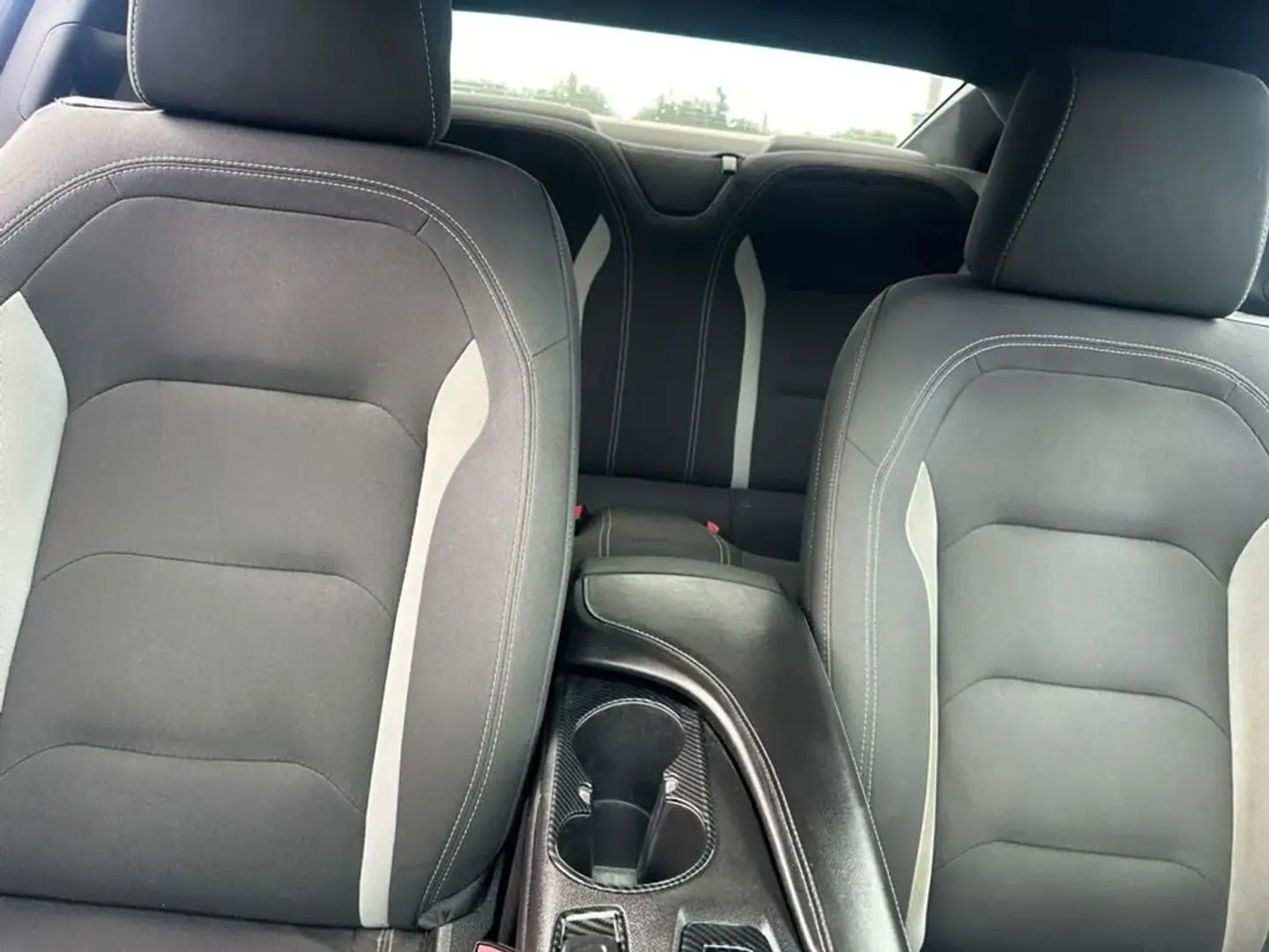 2016 Chevrolet Camaro - Photo 13