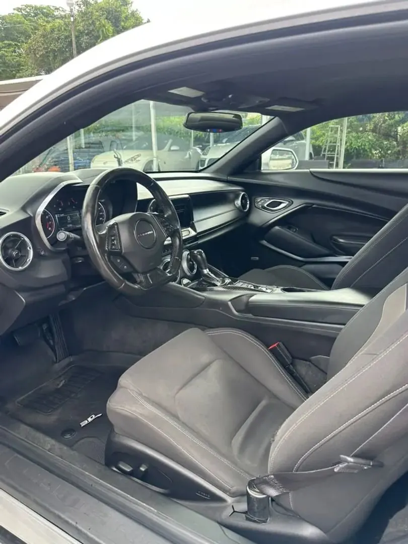 2016 Chevrolet Camaro - Photo 8