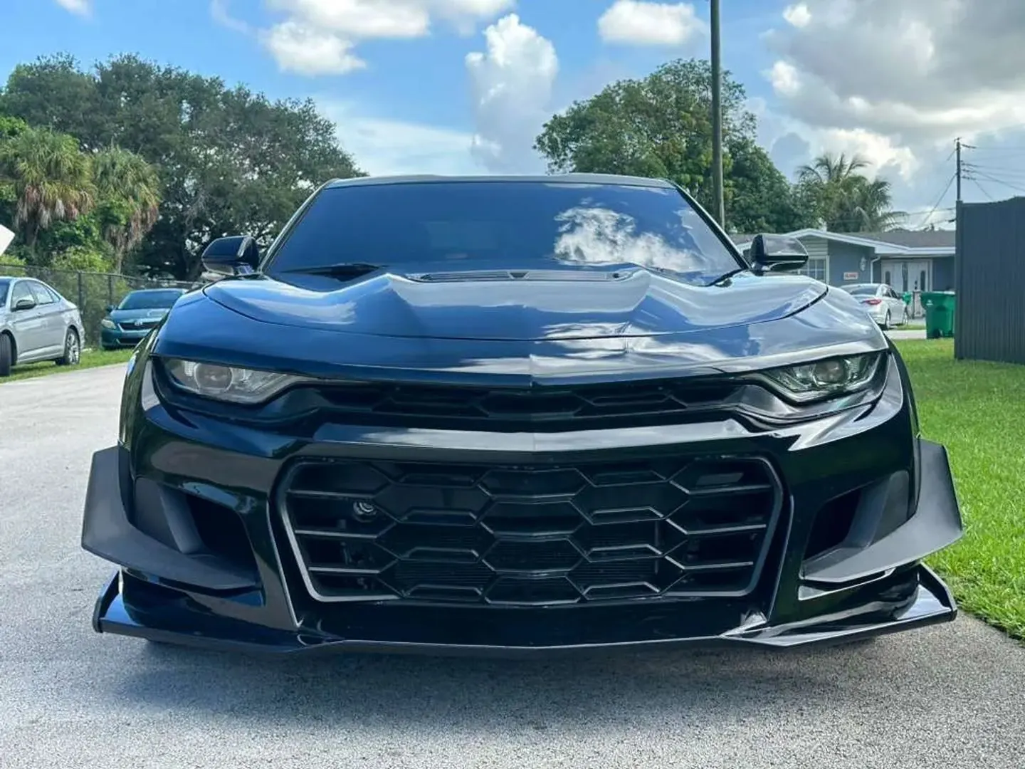 2023 Chevrolet Camaro 6.2 LT1 - Photo 2