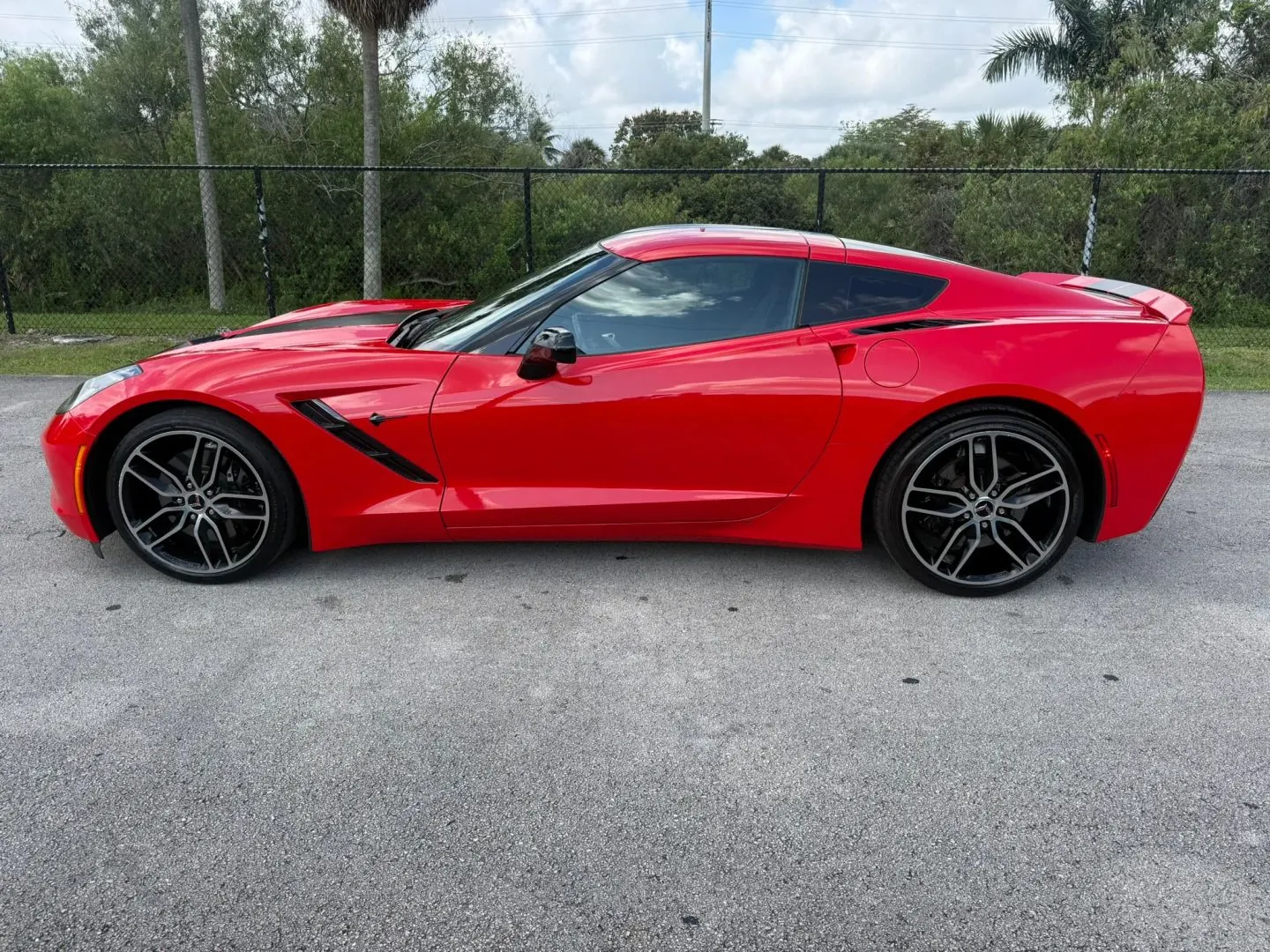 2017 Chevrolet Corvette Stingray Coupe Z51 2LT - Photo 5
