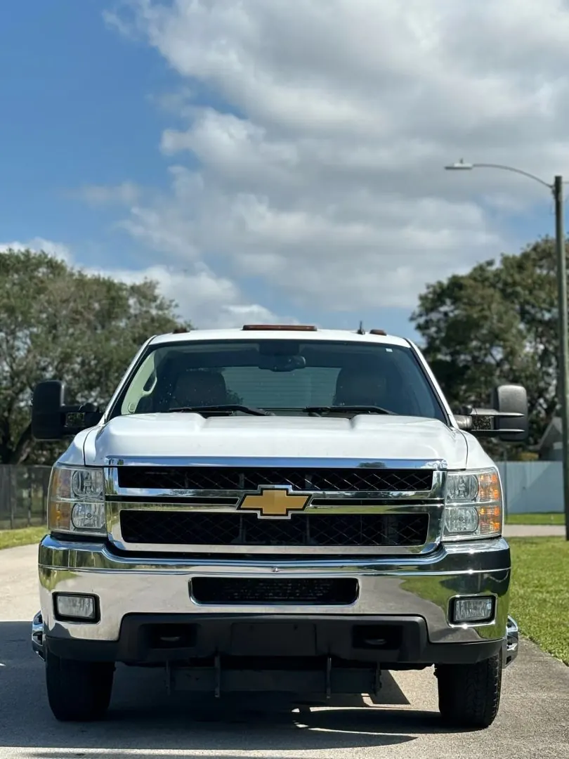2014 Chevrolet Silverado HD LTZ 4WD Crew Cab DRW LWB - Photo 12