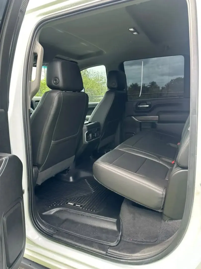 2020 Chevrolet Silverado HD LTZ 4WD Crew Cab Standard Box - Photo 11