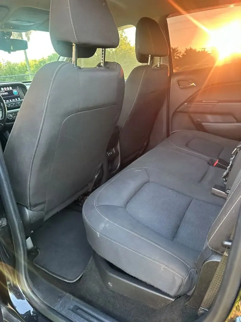 2017 Chevrolet Colorado LT 4WD Crew Cab Short Box - Photo 11