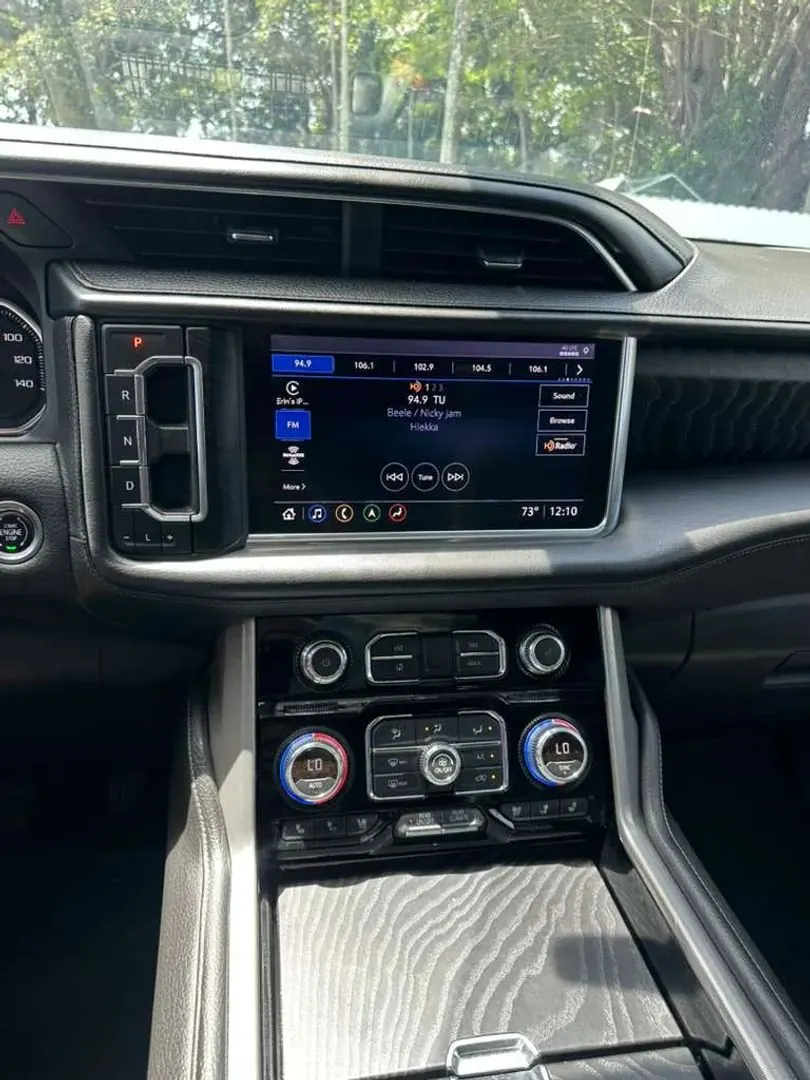 2021 GMC Yukon Denali 4WD - Photo 16