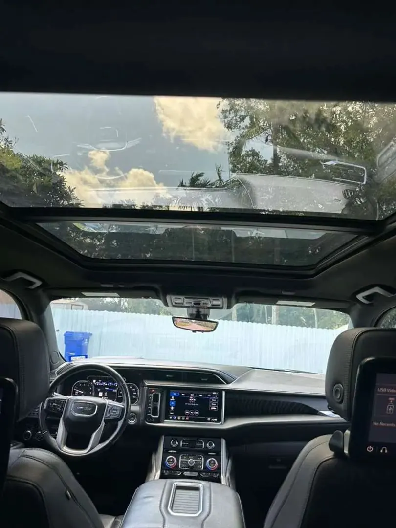 2021 GMC Yukon Denali 4WD - Photo 14