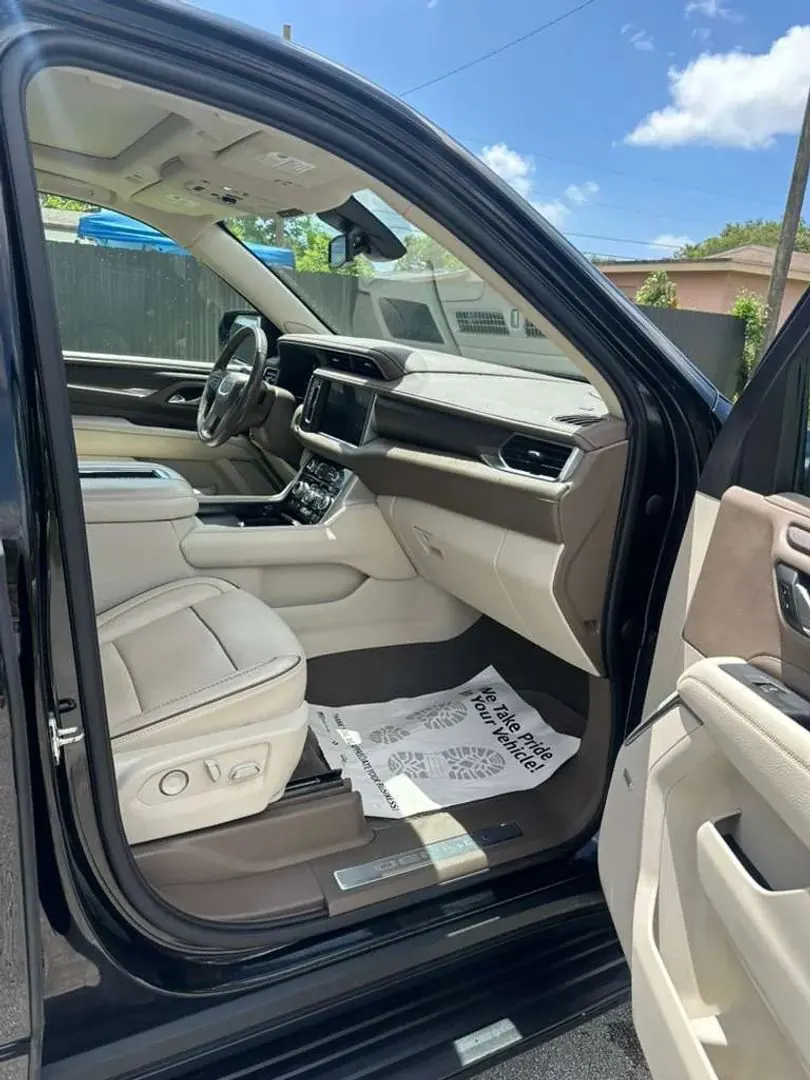 2021 GMC Yukon Denali 4WD - Photo 11