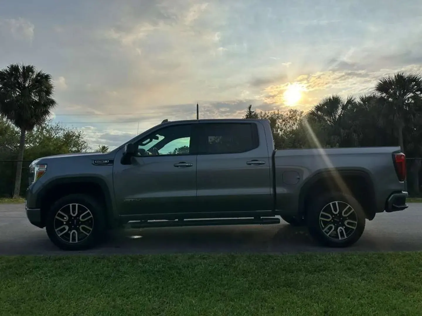 2021 GMC Sierra AT4 4WD Crew Cab Short Box - Photo 6