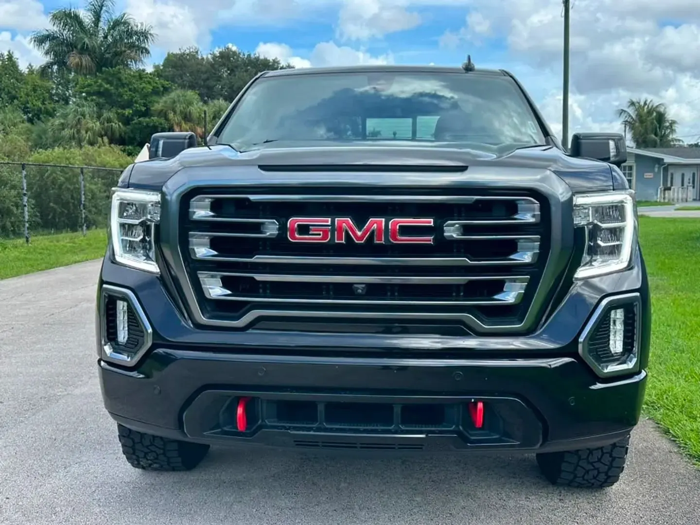 2021 GMC Sierra AT4 4WD Crew Cab Short Box - Photo 2