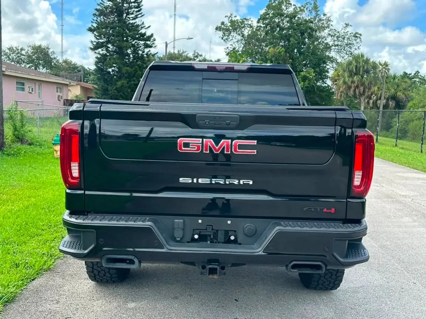 2021 GMC Sierra AT4 4WD Crew Cab Short Box - Photo 5