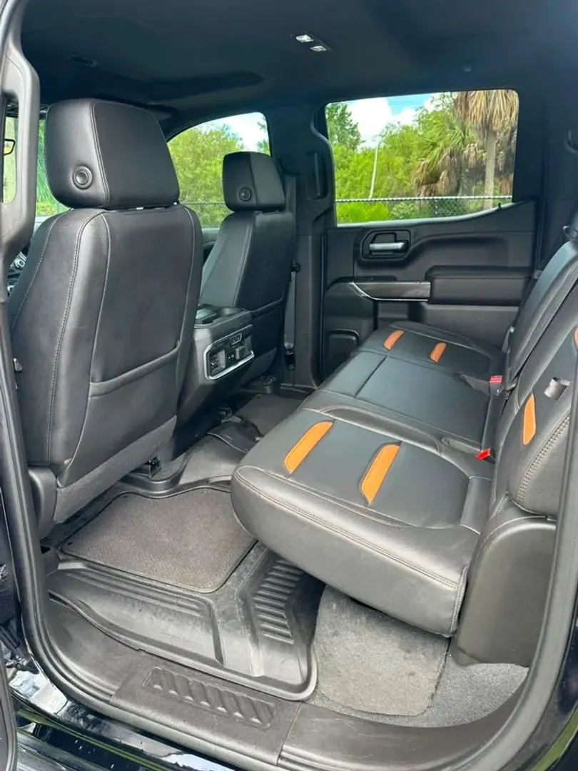 2021 GMC Sierra AT4 4WD Crew Cab Short Box - Photo 10