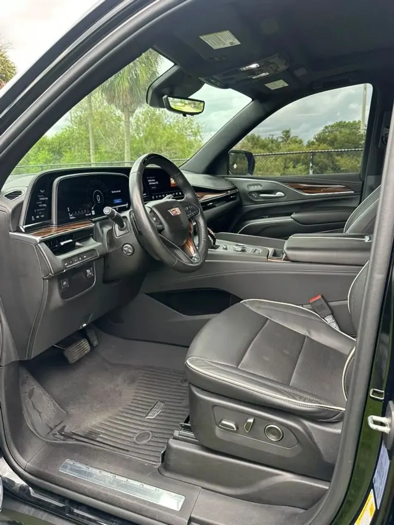 2023 Cadillac Escalade ESV Premium Luxury 4WD - Photo 7