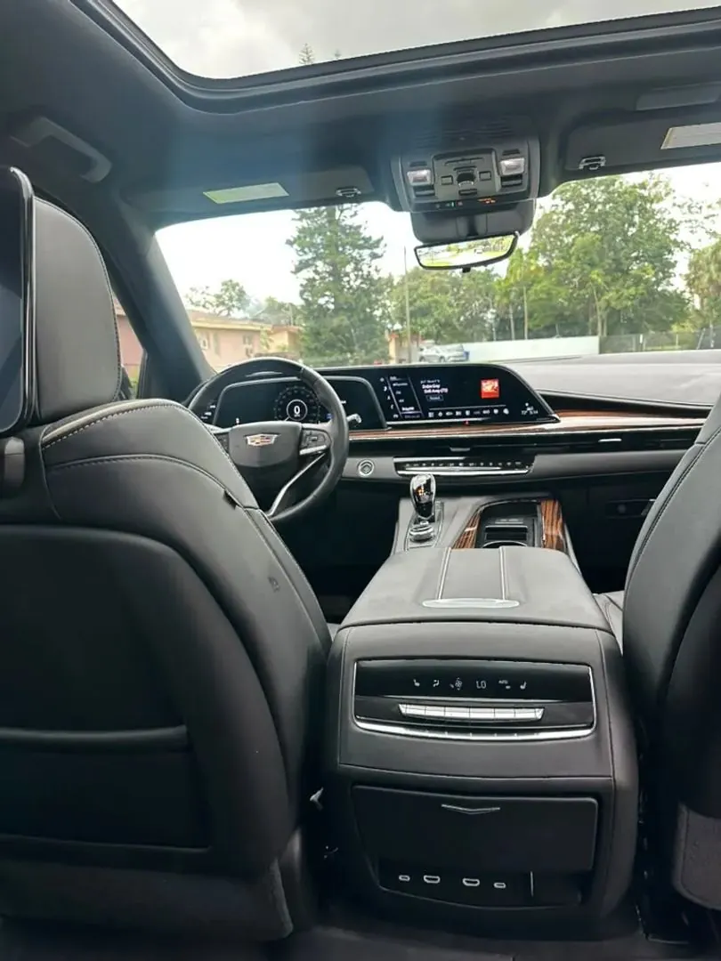 2023 Cadillac Escalade ESV Premium Luxury 4WD - Photo 16